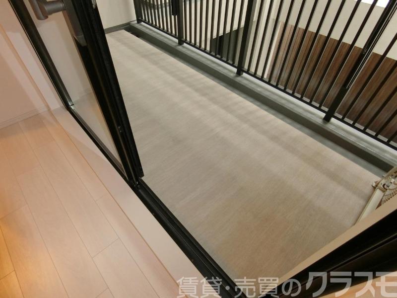 23/30 バルコニー