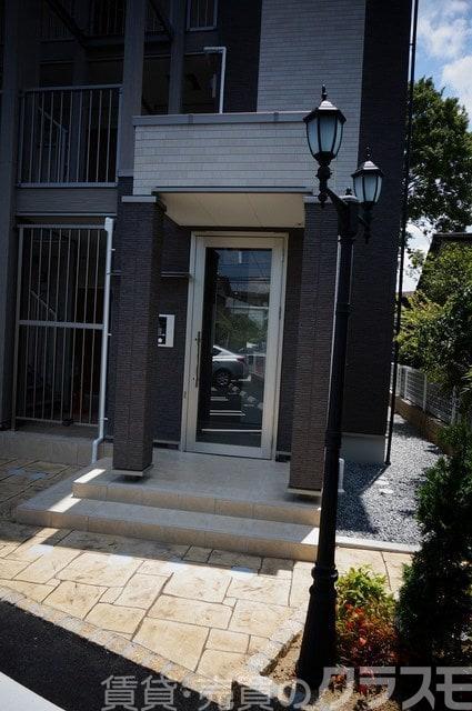 29/30 エントランス