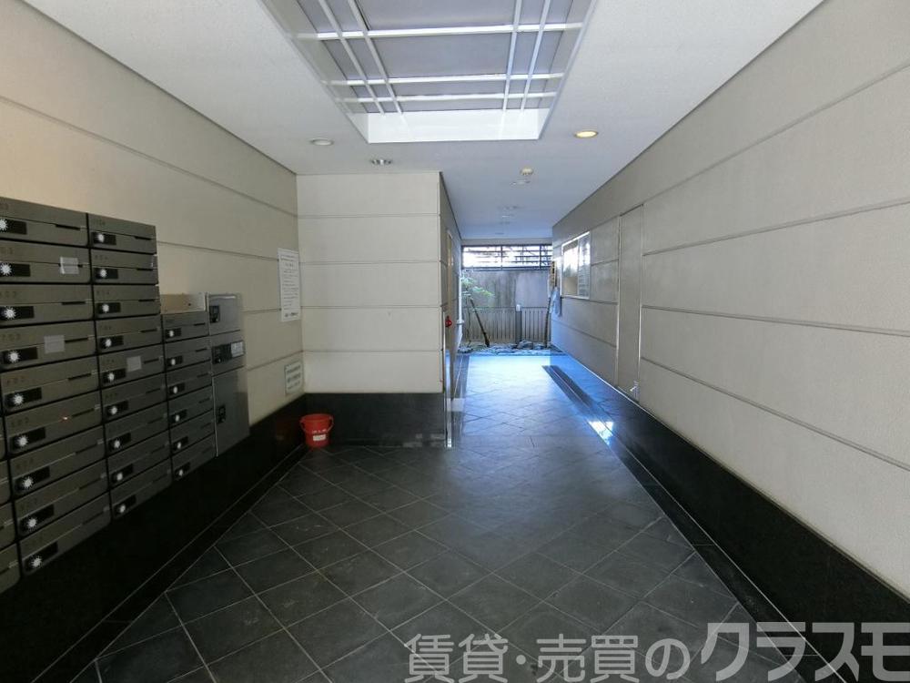 2/4 エントランス