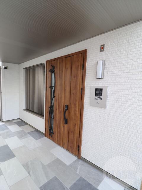 25/30 エントランス