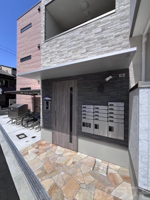 19/28 エントランス