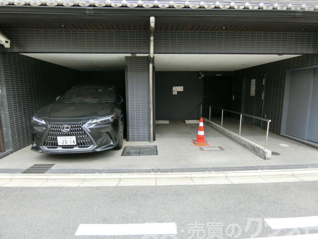 3/3 駐車場