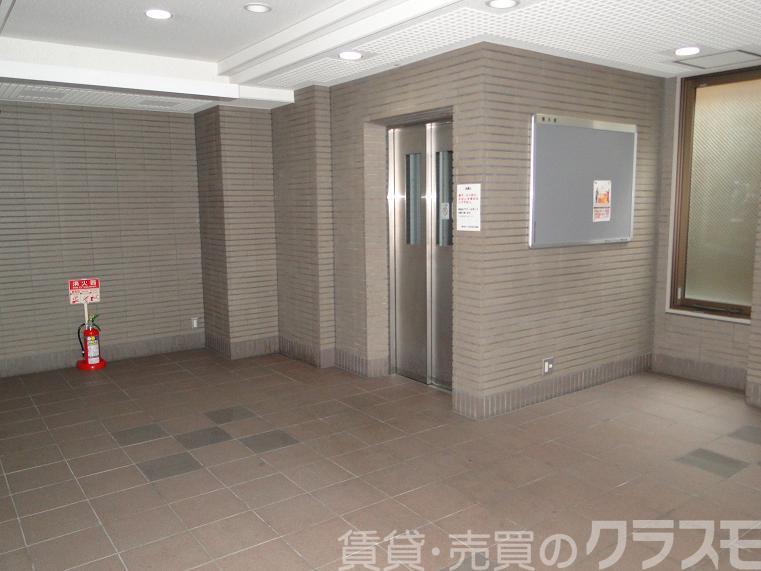 2/4 エントランス