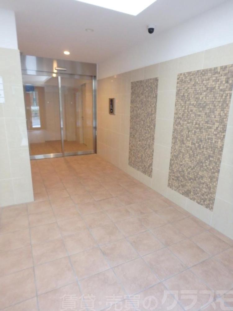 21/30 エントランス