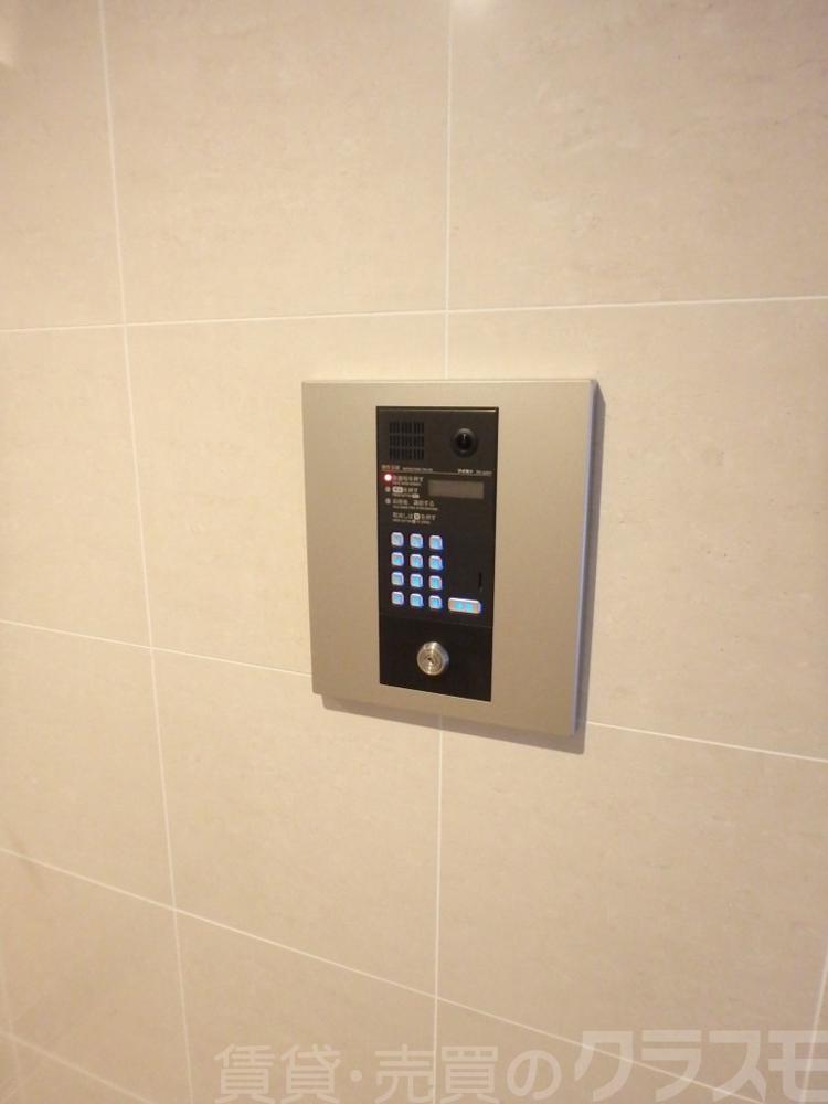 22/30 エントランス