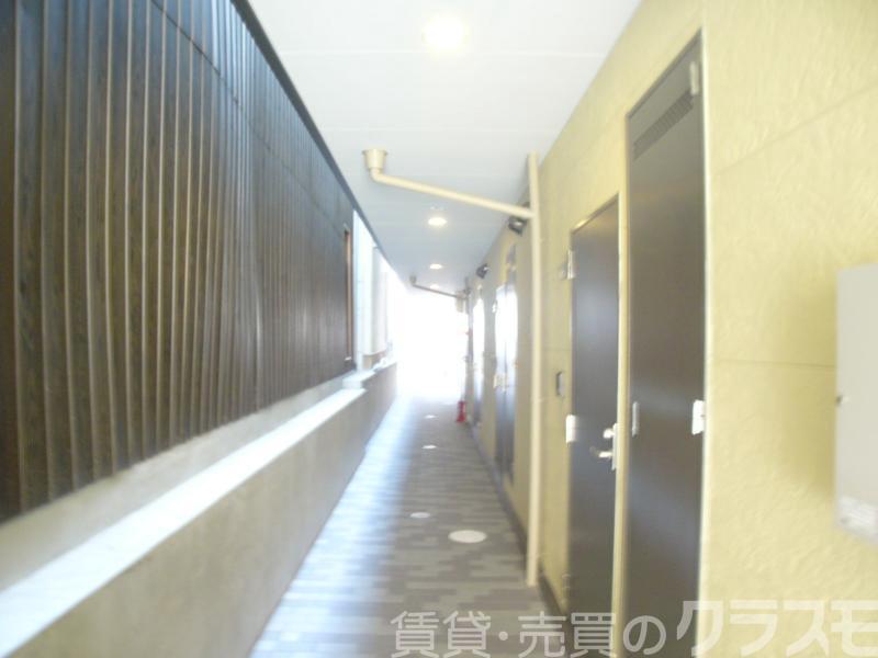 28/30 エントランス