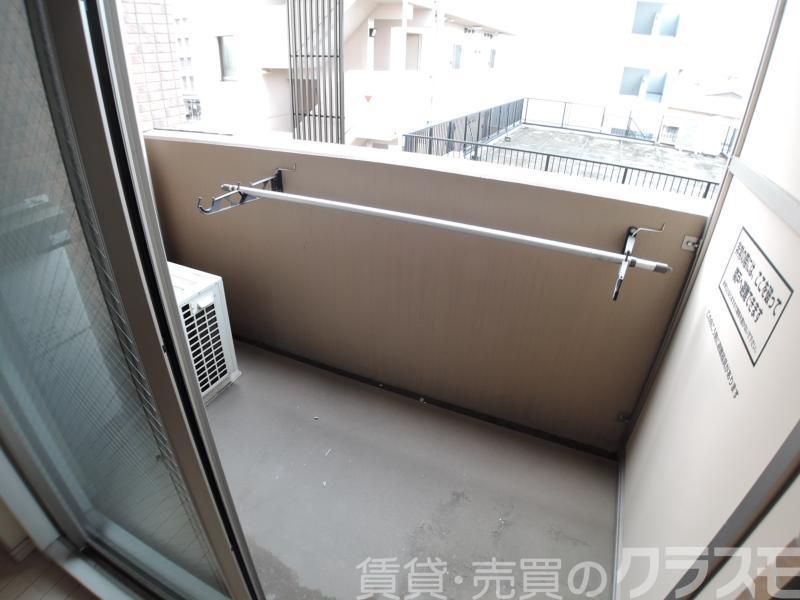 23/30 バルコニー