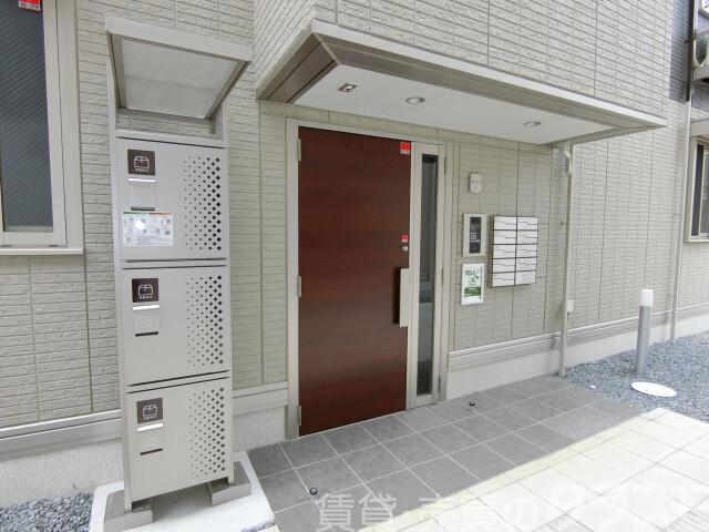 2/4 エントランス