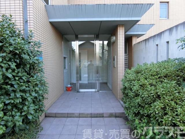 2/3 エントランス