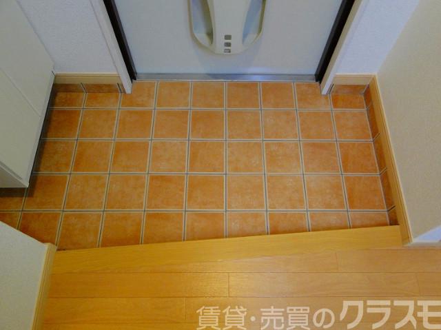 16/30 玄関