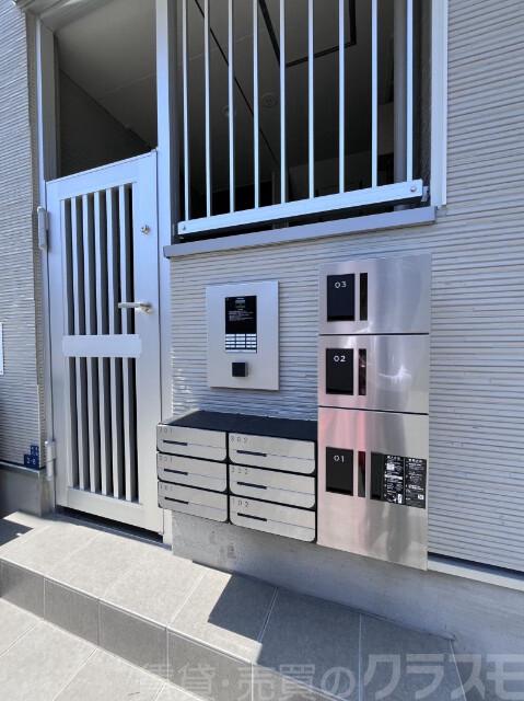 22/30 エントランス