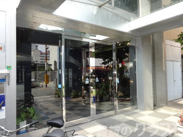 20/27 エントランス