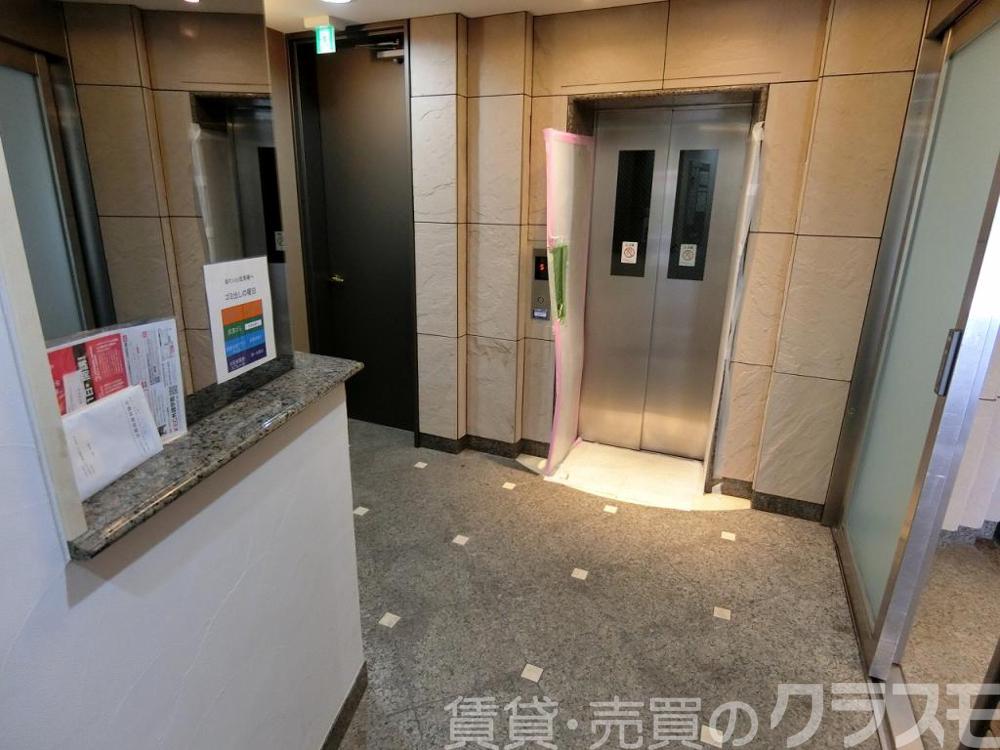 2/4 エントランス