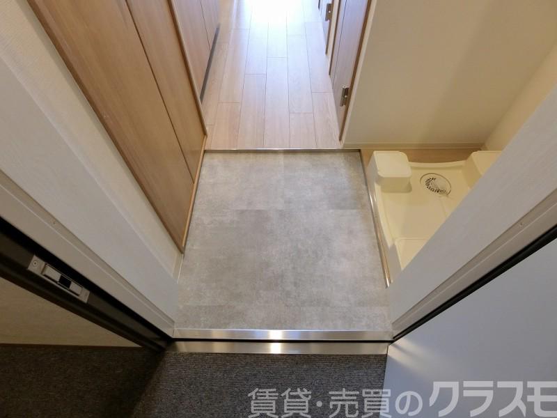 17/30 玄関