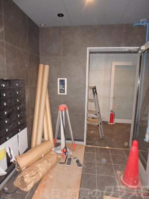 17/27 エントランス