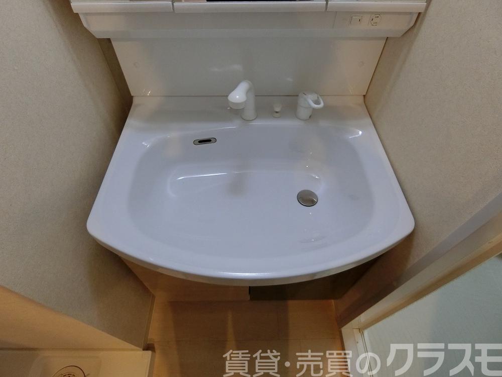 22/30 洗面