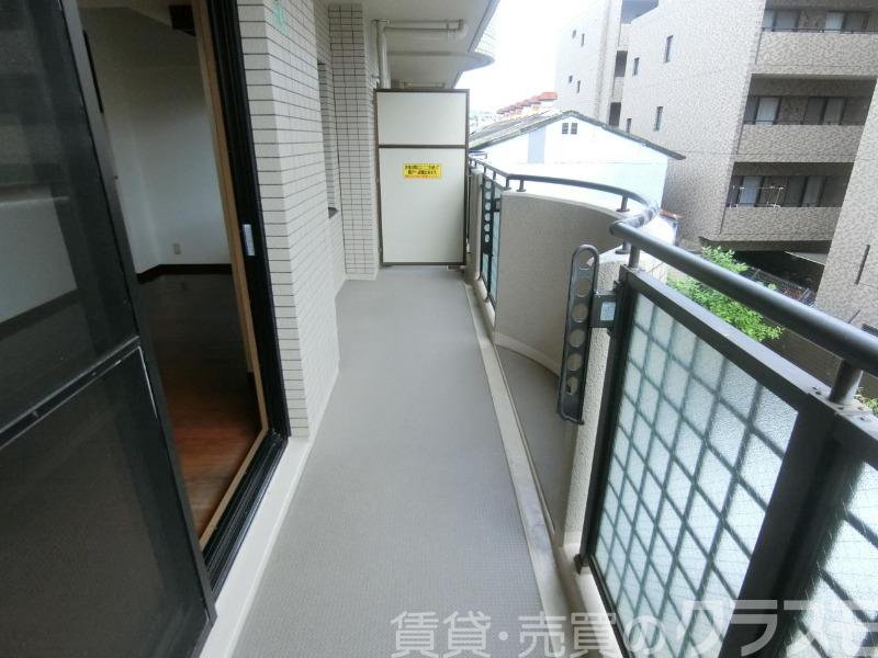 21/30 バルコニー