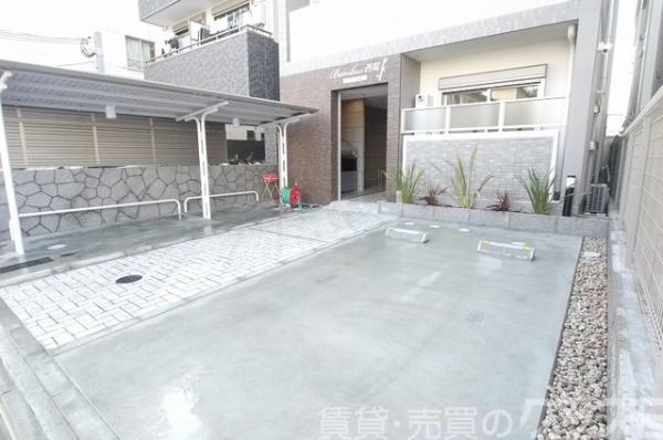 29/30 エントランス