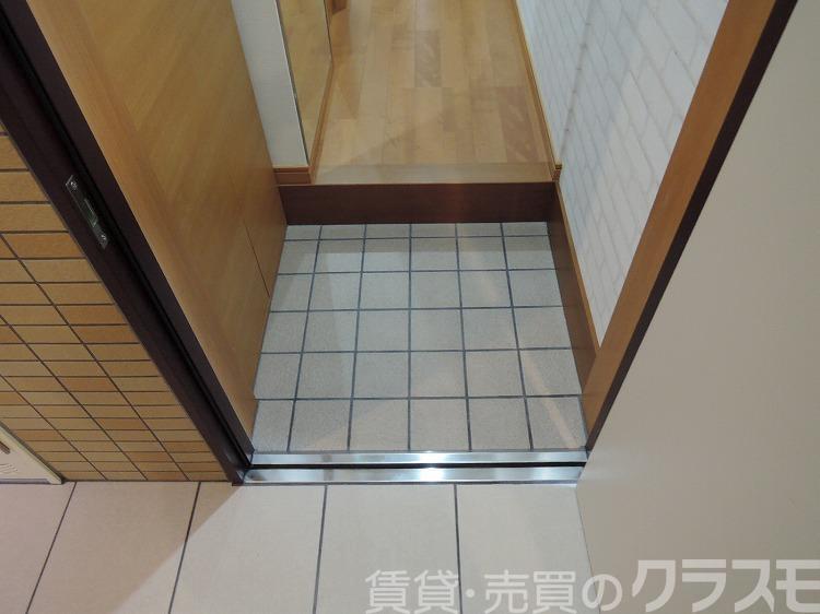 18/30 玄関