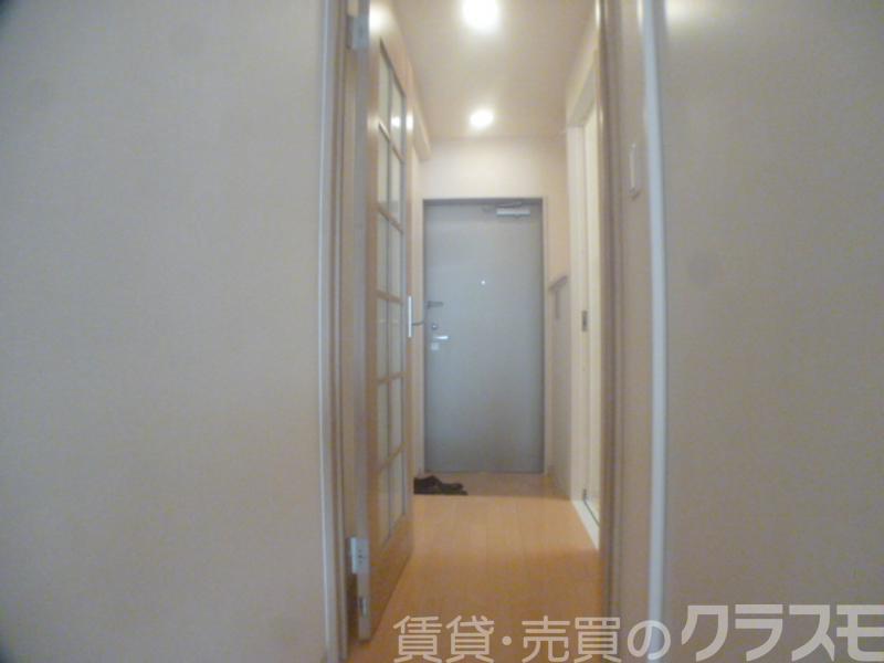 16/30 玄関
