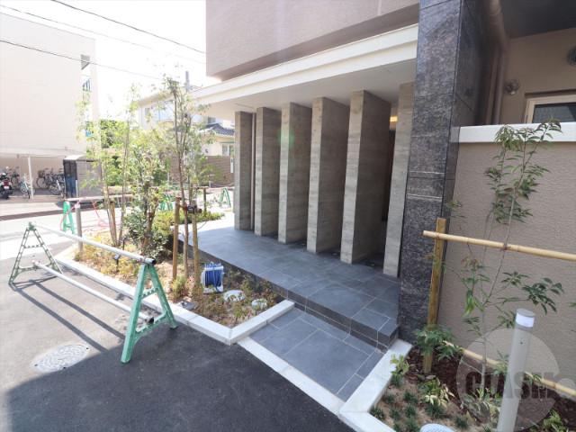 22/30 エントランス