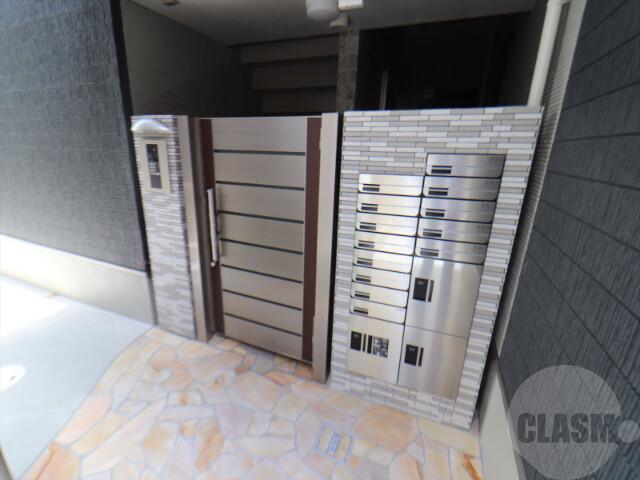 22/30 エントランス