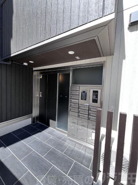 25/30 エントランス