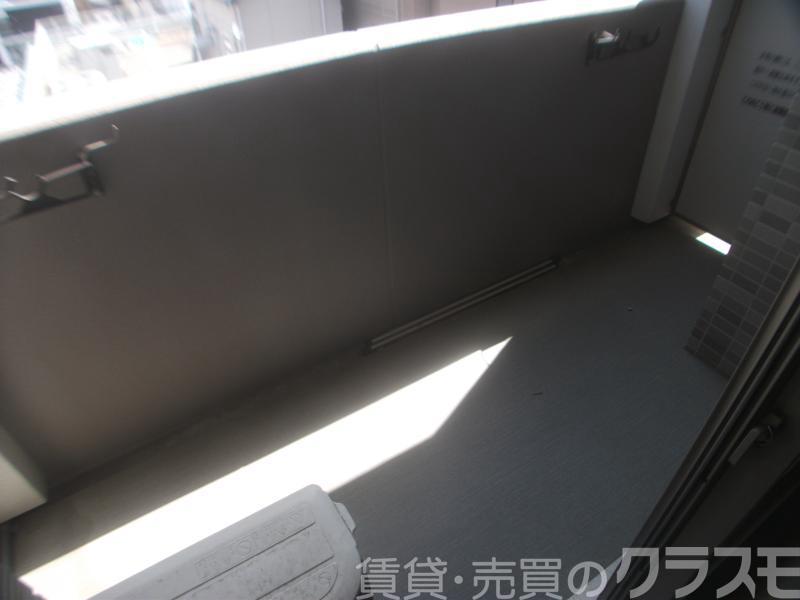 23/30 バルコニー