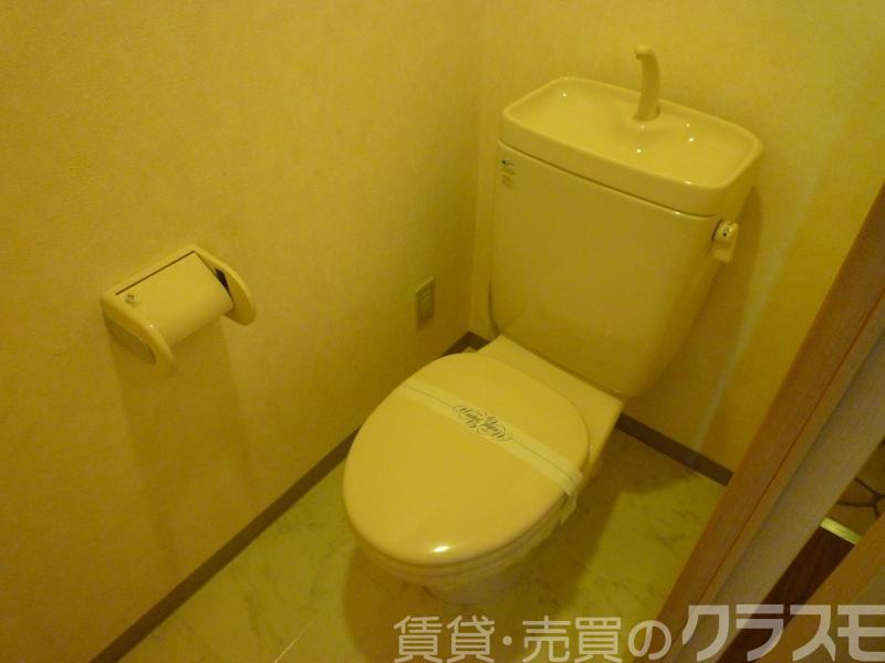 23/30 トイレ