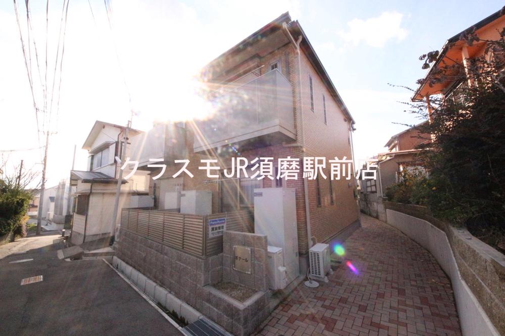 19/27 エントランス