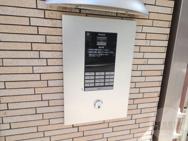 22/29 エントランス