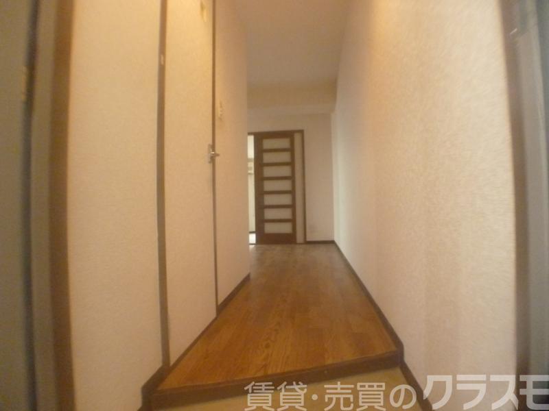 16/30 玄関