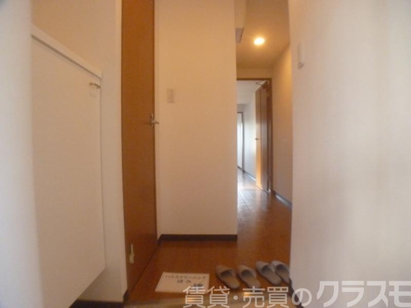 16/30 玄関