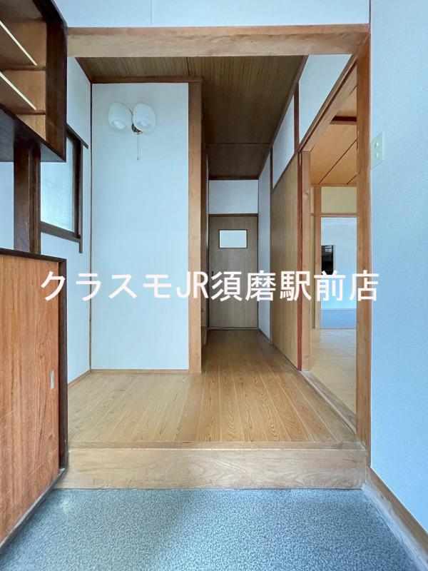19/30 玄関