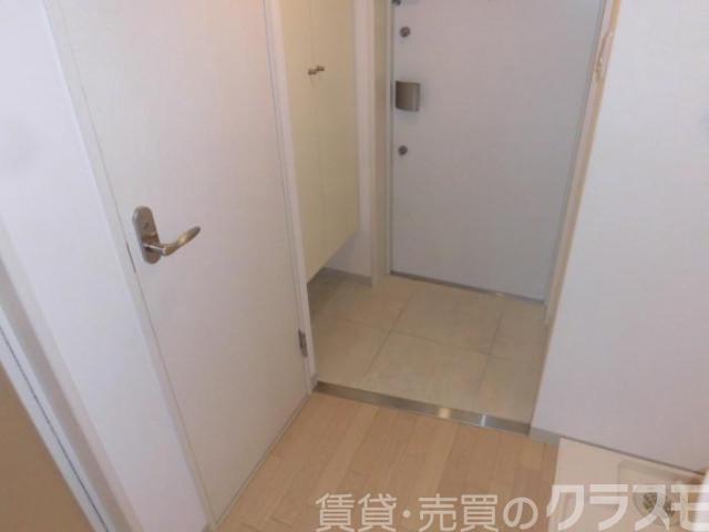 16/30 玄関