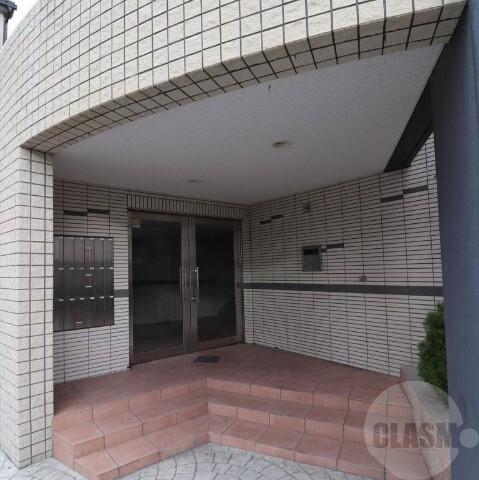 22/30 エントランス