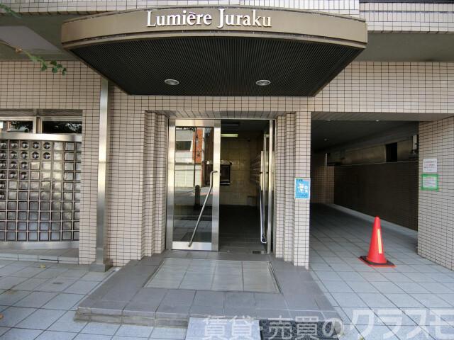 2/5 エントランス