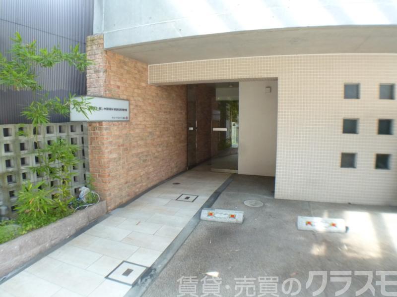 2/3 エントランス