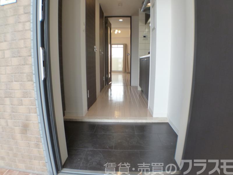 16/30 玄関