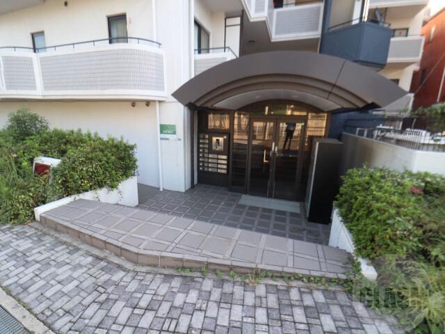 16/24 エントランス