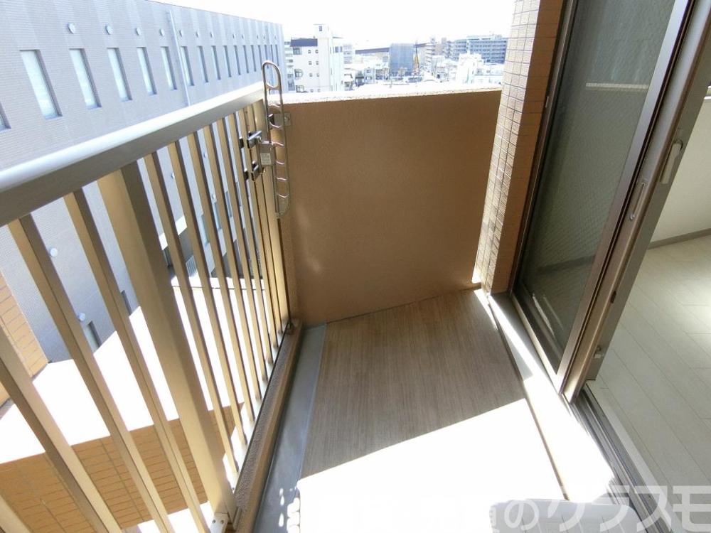 26/30 バルコニー