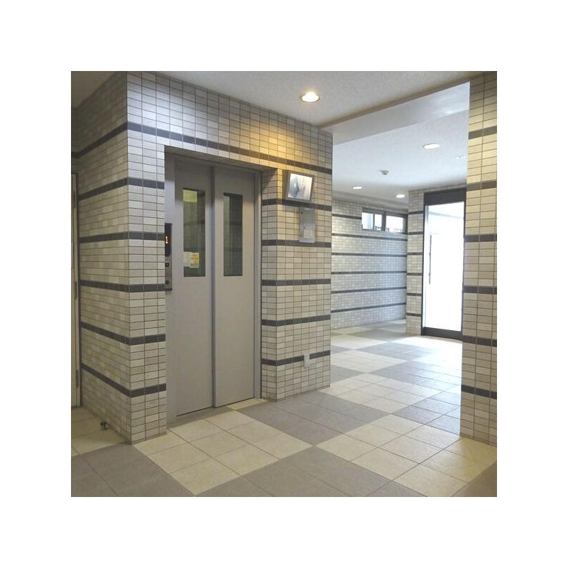 14/17 エントランス