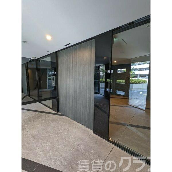 2/3 エントランス