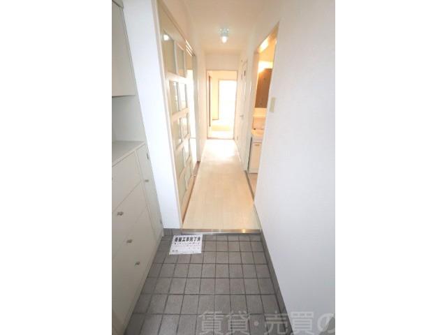 16/18 エントランス