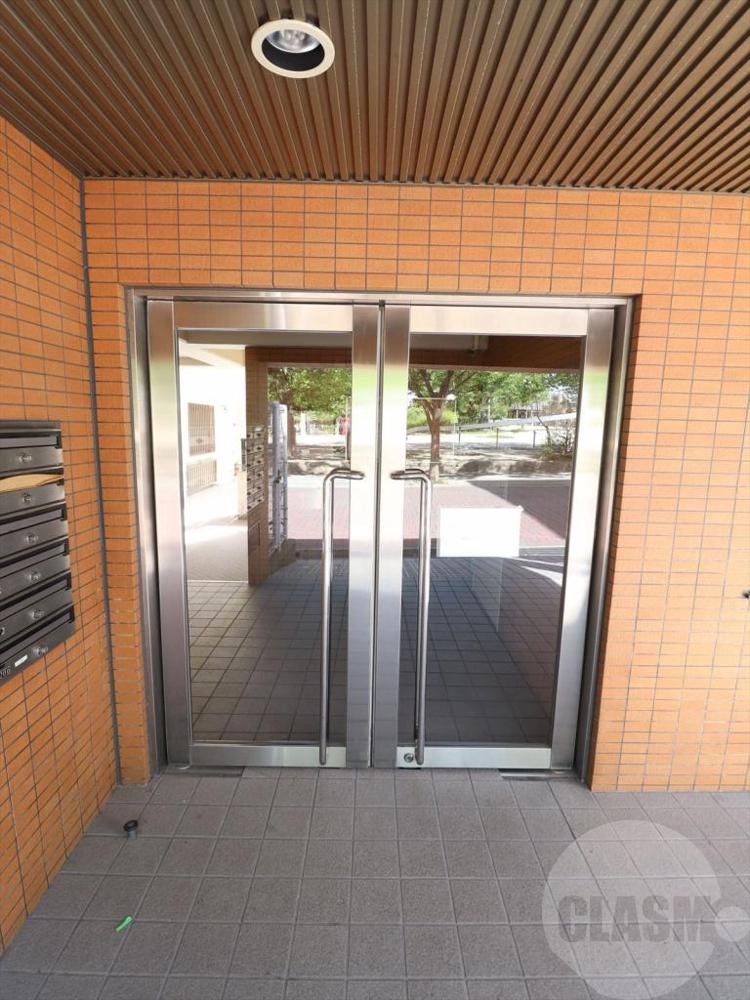 20/28 エントランス