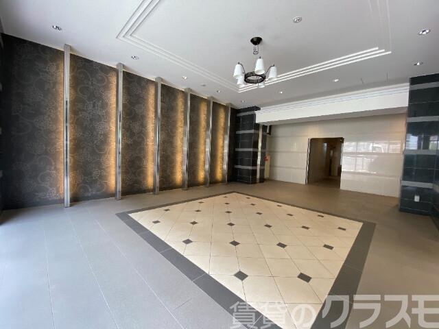 19/23 エントランス