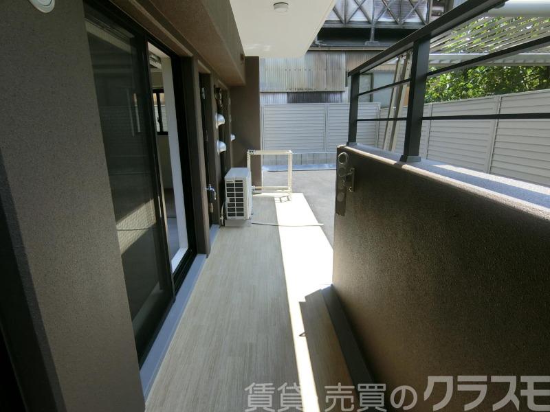 23/30 バルコニー