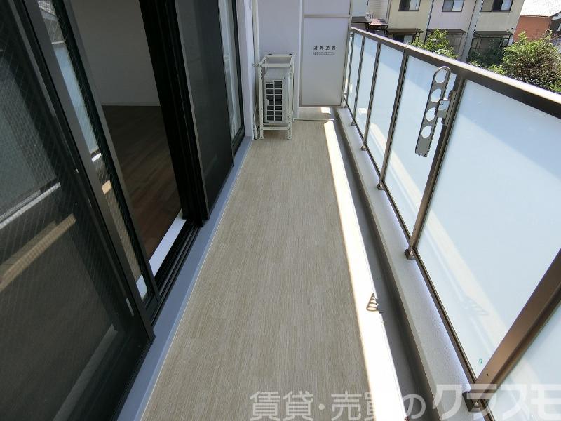 23/30 バルコニー