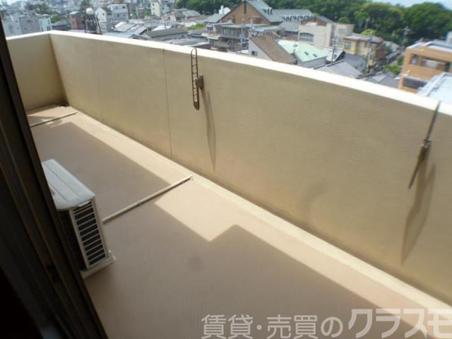 23/30 バルコニー