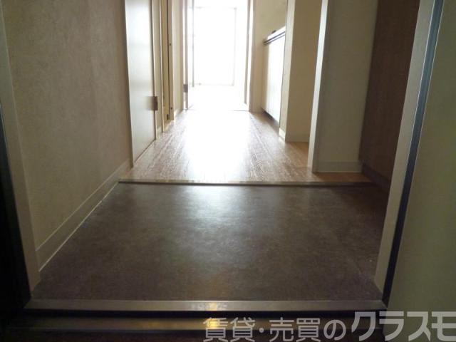 18/30 玄関